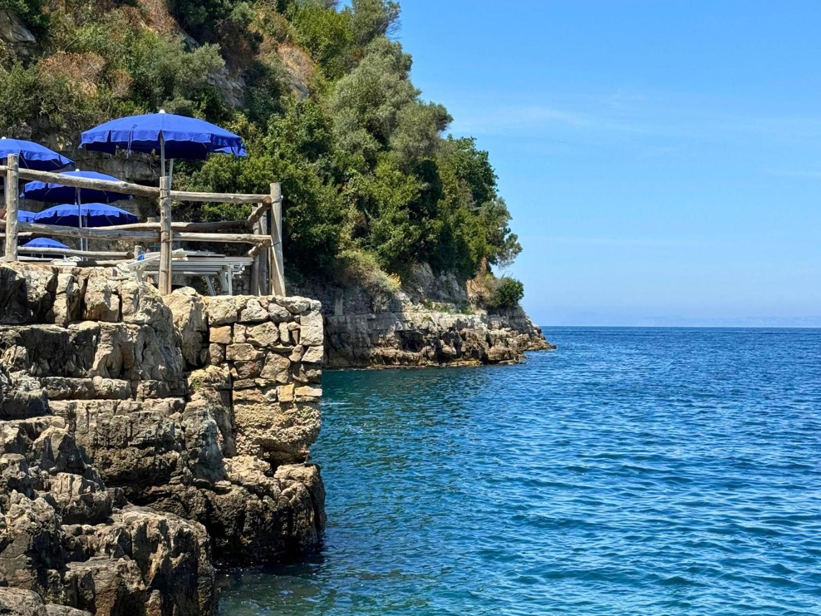 Village Camping Santa Fortunata - Campogaio Sorrento Exterior foto